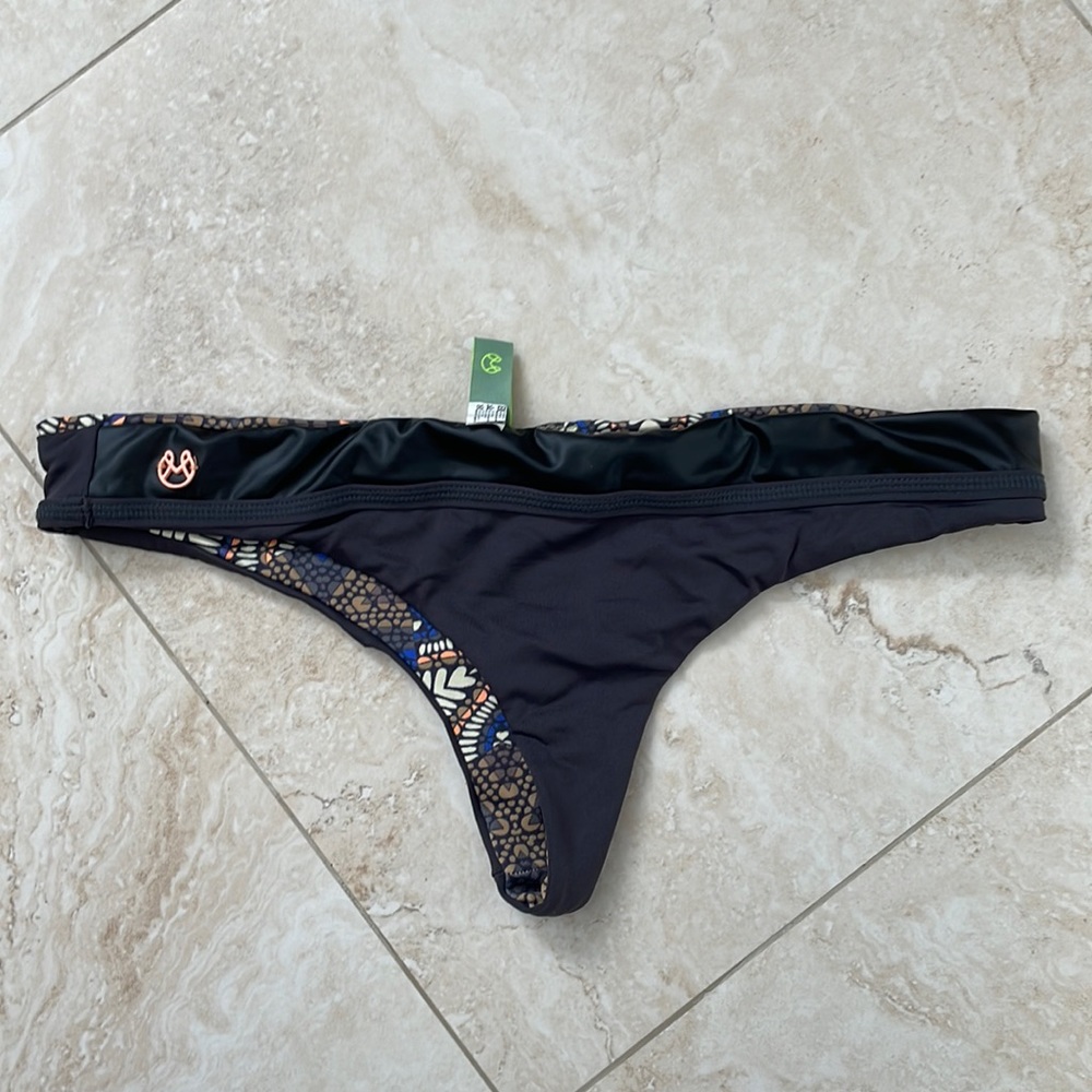 Maaji reversible cheeky/thong bottom